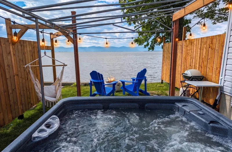 Chalet 10, au bord du fleuve